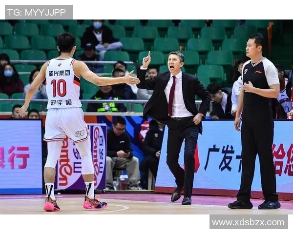 广州篮球队进攻表现分析：优缺点与未来改进方向探讨